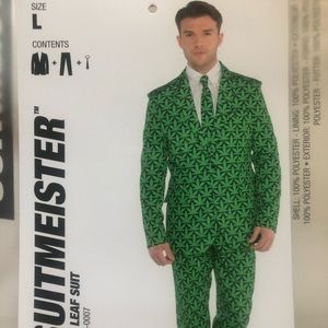 Pot leaf suit